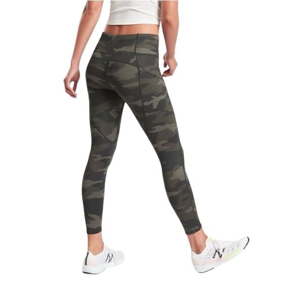Athleta Dark Camo Contender Tights Size Small - Picture 4 of 13
